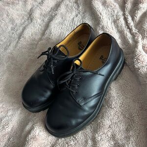 Doc Martens Oxford Shoes women’s size 8
